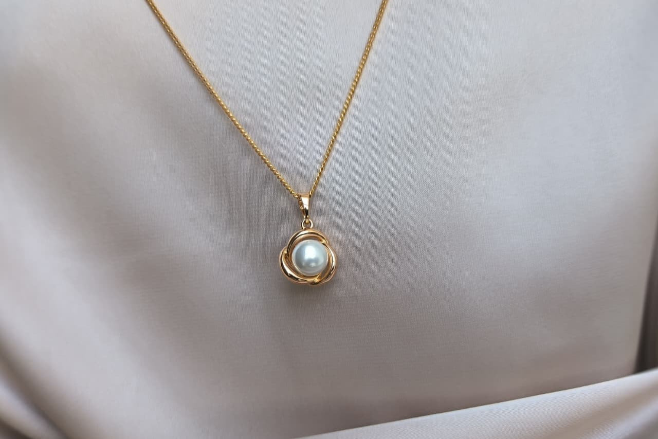 Collar Elena