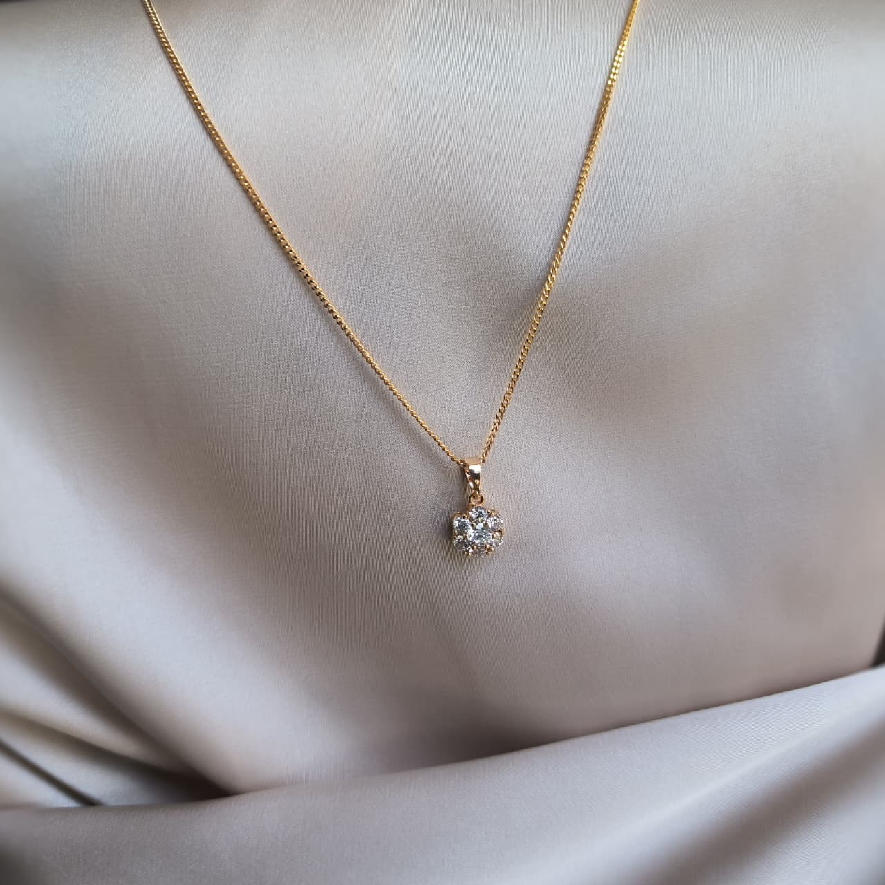 Collar Amira